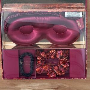 Slip Sleep Mask and Scrunchies - NWT - Violet Moon